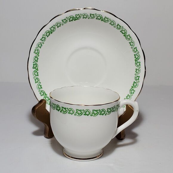 English Castle Teacup and Saucer Green Leaves Vintage - Picture 6 of 11